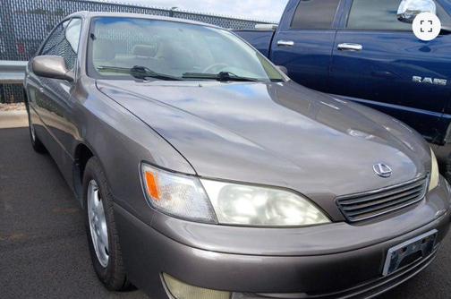 1997 Lexus ES 300 Base