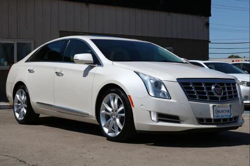 PEARL 2014 Cadillac XTS Premium