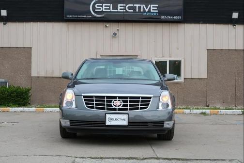 Titanium ChromaFlair 2008 Cadillac DTS Base