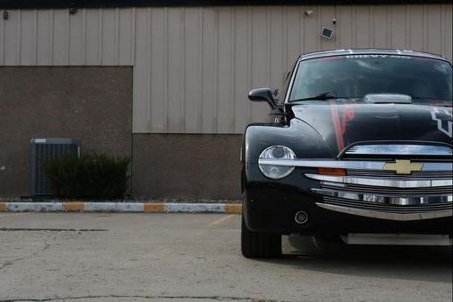 2004 Chevrolet SSR LS