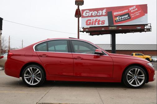 2018 BMW 330 330xi Sedan