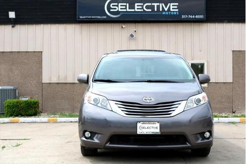 2015 Toyota Sienna XLE
