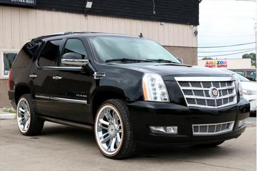 2013 Cadillac Escalade Platinum Edition