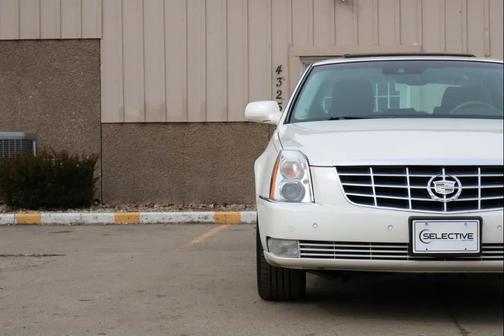 2010 Cadillac DTS Platinum Collection