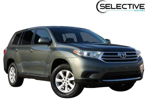 2013 Toyota Highlander SE