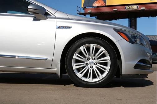 2018 Buick LaCrosse Essence