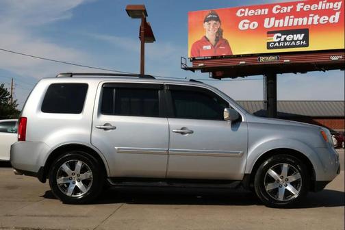 Silver 2014 Honda Pilot Touring