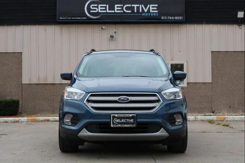Gray 2018 Ford Escape SE