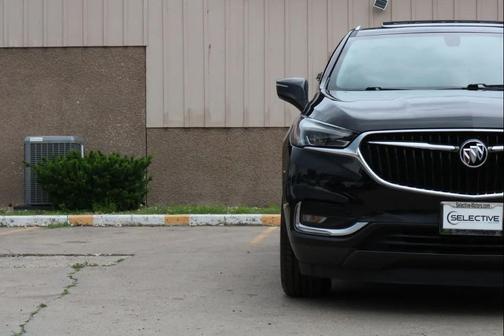 Black 2019 Buick Enclave Essence