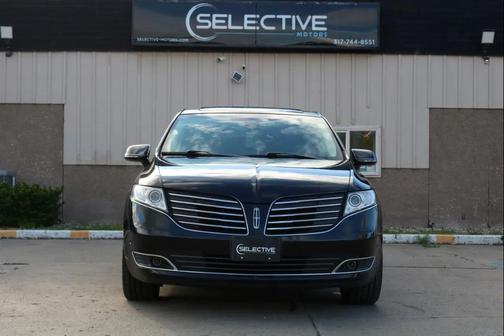 Black 2019 Lincoln MKT Standard