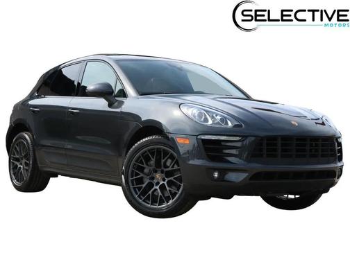 Gray 2018 Porsche Macan Macan