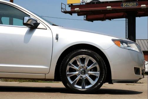 2011 Lincoln MKZ Base