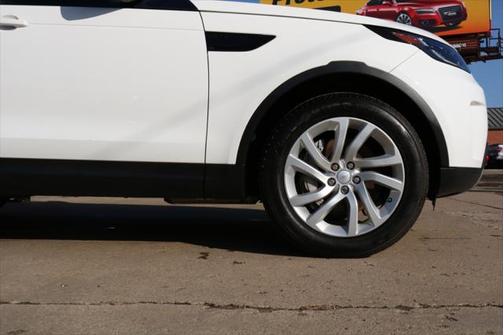 2018 Land Rover Discovery SE 4WD W/3RD SEATING