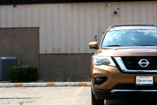 2017 Nissan Pathfinder Platinum