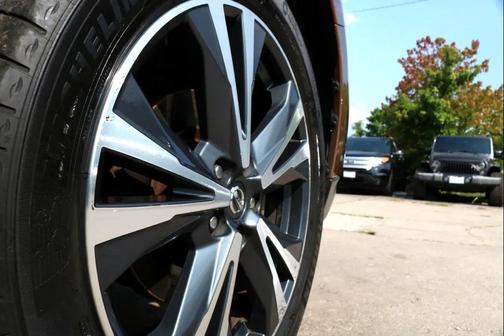2017 Nissan Pathfinder Platinum