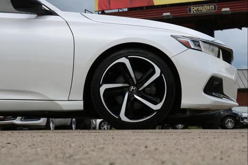 White 2021 Honda Accord Sport SE 1.5T