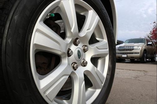 2013 Land Rover LR4 Base