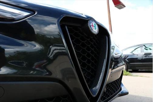 2019 Alfa Romeo Stelvio Ti Sport