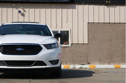 2018 Ford Taurus SHO AWD