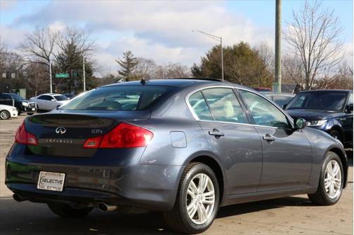 2010 INFINITI G37x Base