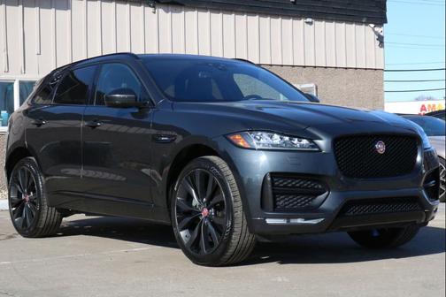 2018 Jaguar F-PACE 35t R-Sport