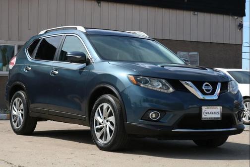 Blue 2014 Nissan Rogue SL