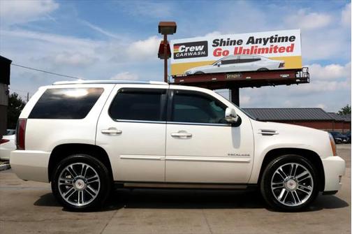 2013 Cadillac Escalade Premium