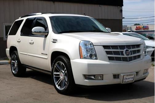 2013 Cadillac Escalade Premium