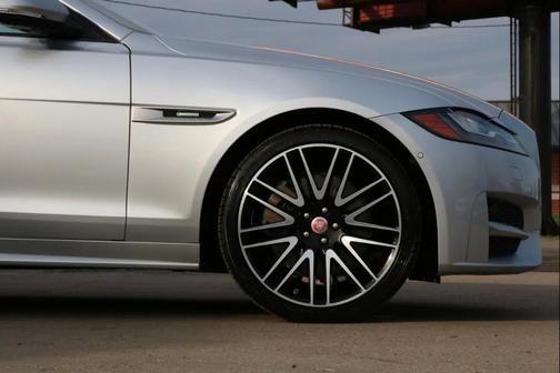 Silver 2016 Jaguar XF 35t R-Sport