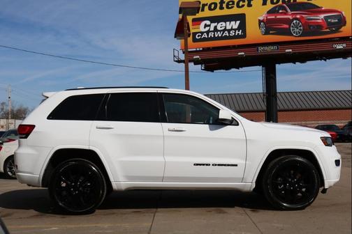 2021 Jeep Grand Cherokee Laredo