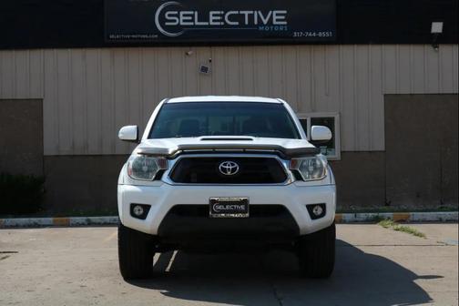 White 2014 Toyota Tacoma Base