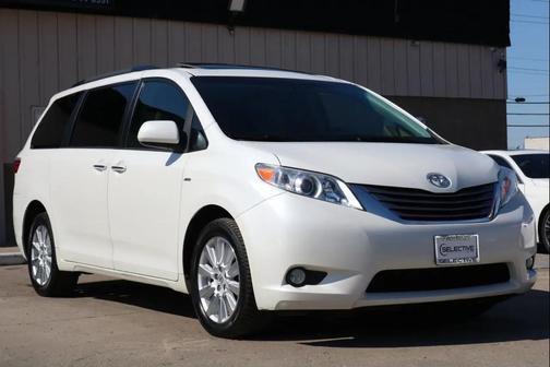 2017 Toyota Sienna XLE