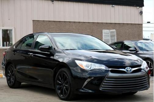 2017 Toyota Camry Hybrid XLE
