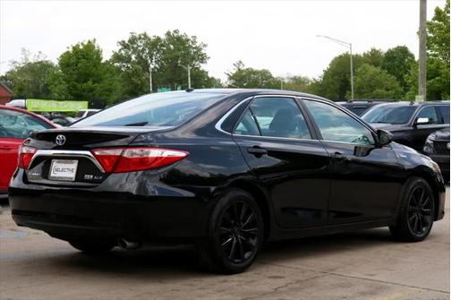 2017 Toyota Camry Hybrid XLE