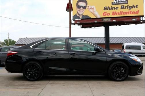 2017 Toyota Camry Hybrid XLE