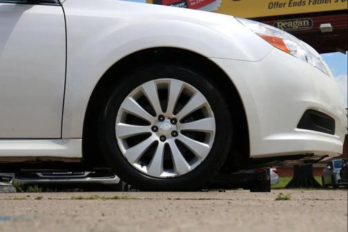 White 2011 Subaru Legacy Limited