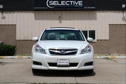 White 2011 Subaru Legacy Limited