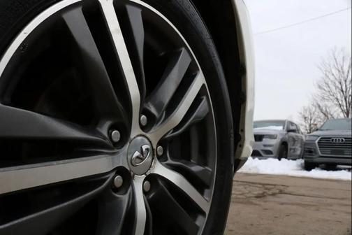 2017 INFINITI QX60 Base