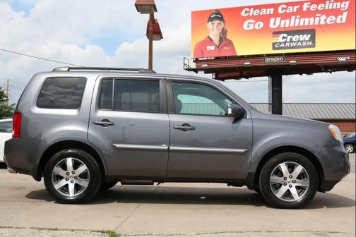 Gray 2014 Honda Pilot Touring