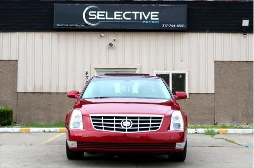 2010 Cadillac DTS Base