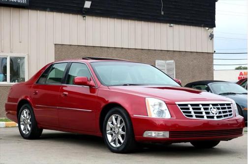 2010 Cadillac DTS Base