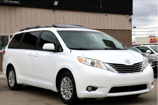 2014 Toyota Sienna XLE