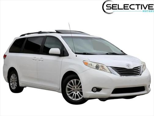 2014 Toyota Sienna XLE