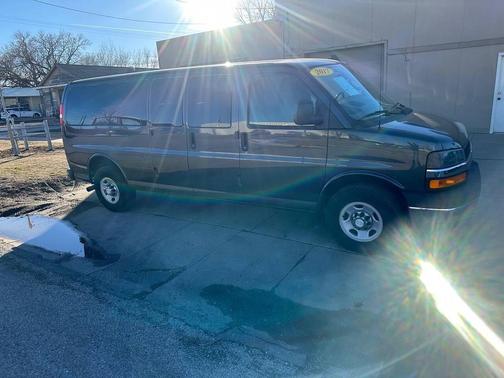 2017 Chevrolet Express 3500 LT