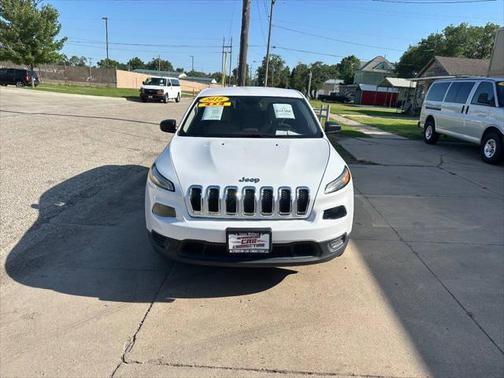 2016 Jeep Cherokee Sport