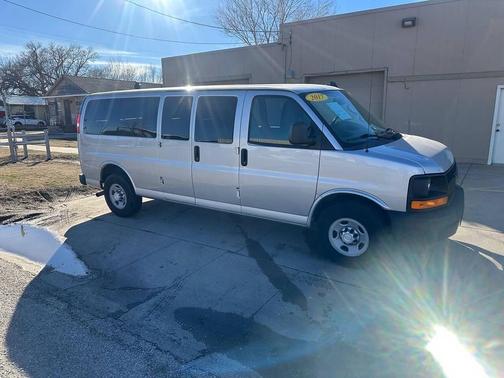 2017 Chevrolet Express 3500 LS