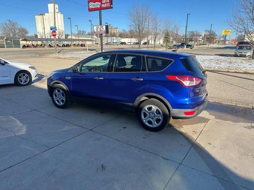 2016 Ford Escape S