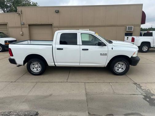 Bright White Clearcoat 2017 RAM 1500 Tradesman