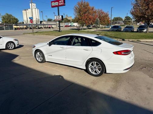 2018 Ford Fusion Hybrid S