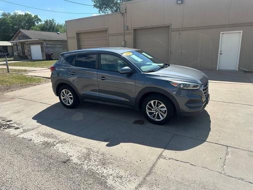 Coliseum Gray 2018 Hyundai TUCSON SE